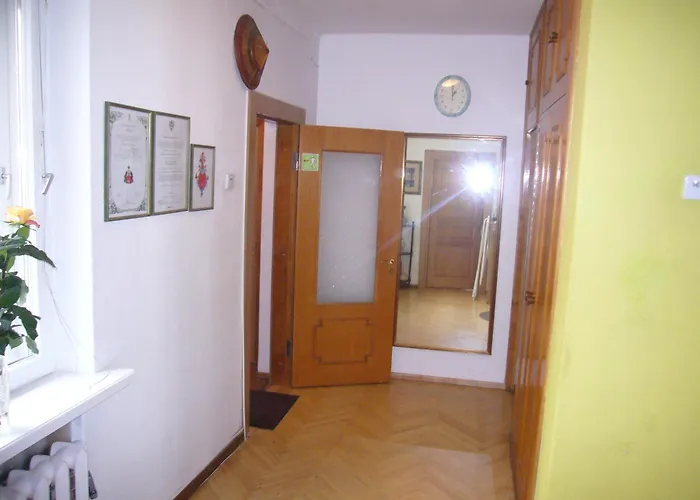 Aparthotel Family 3*