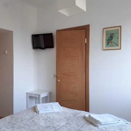 Aparthotel Family 3*